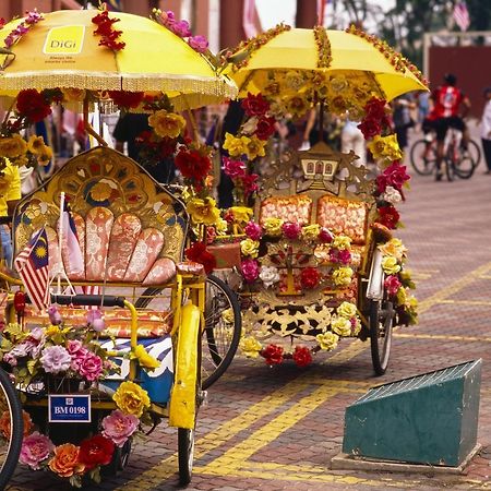 Orkid Hotel Melaka Экстерьер фото