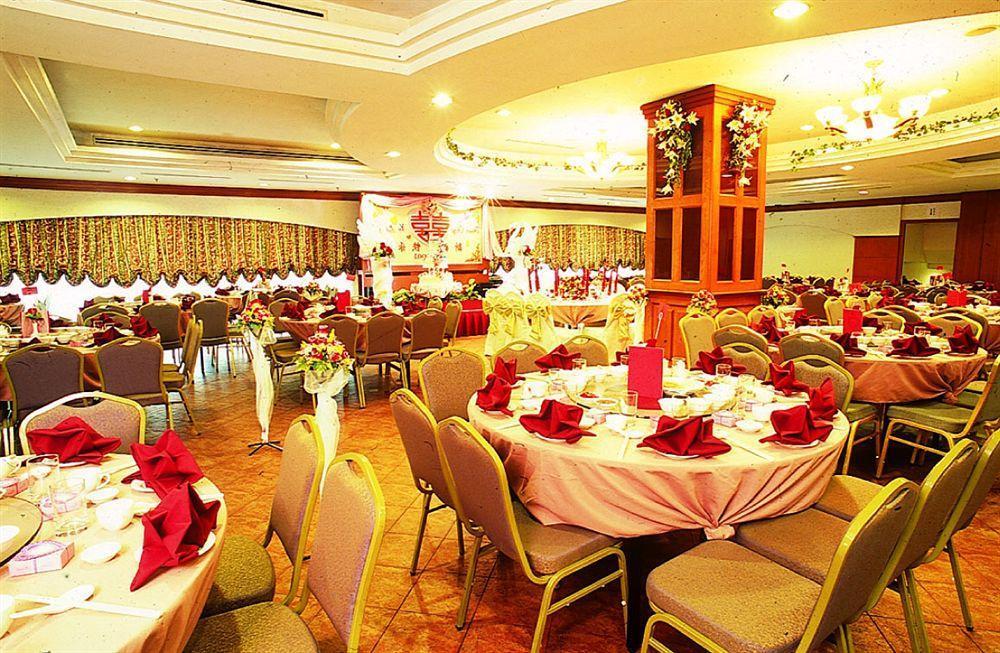Orkid Hotel Melaka Экстерьер фото