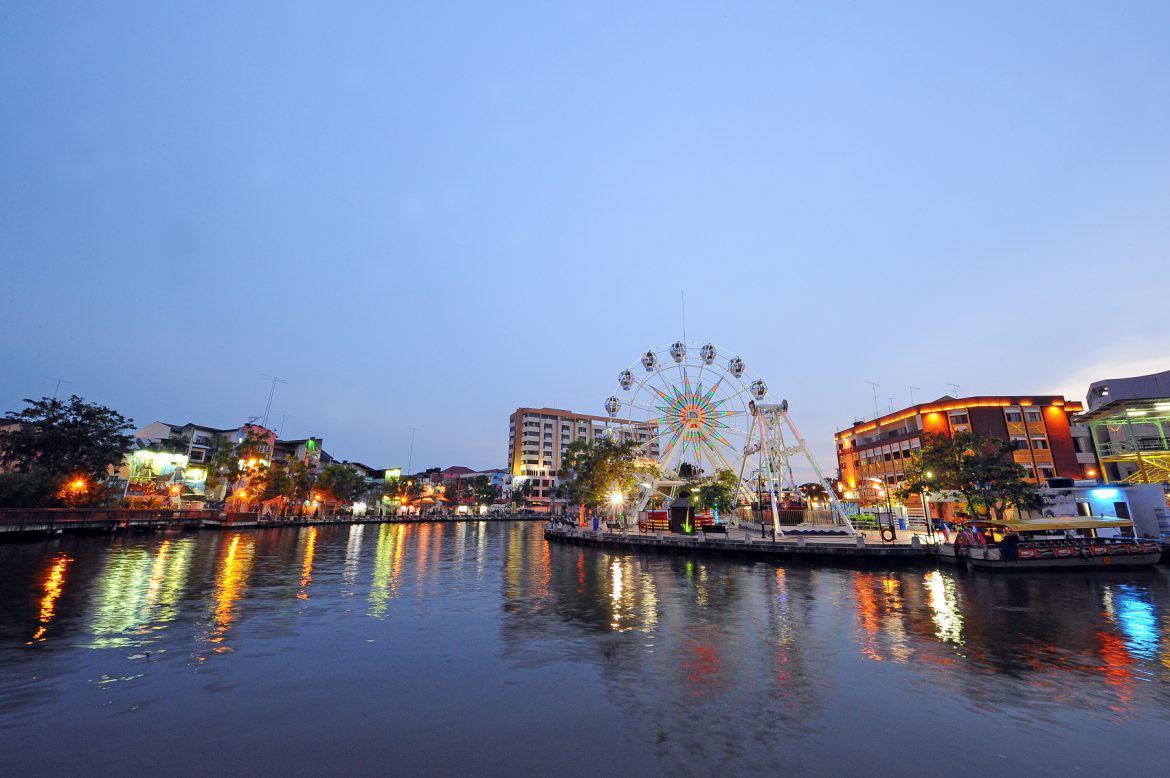 Orkid Hotel Melaka Экстерьер фото